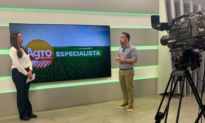 Axis Technology na Record